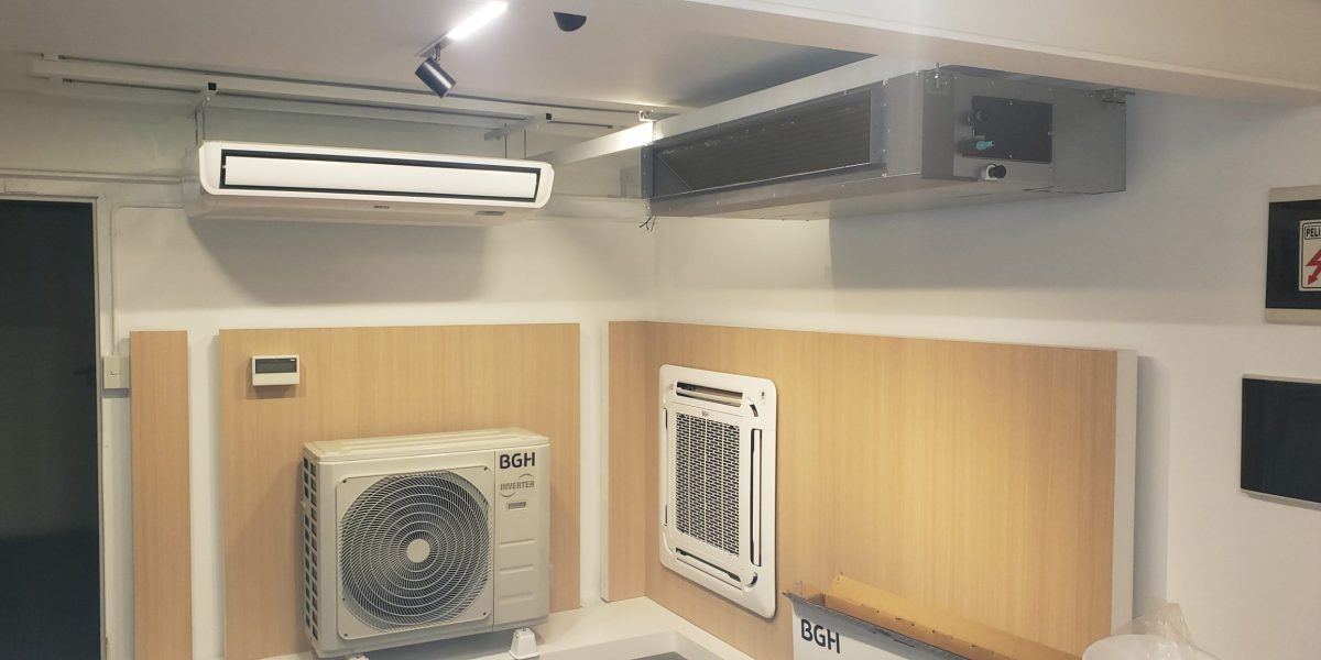aire acondicionado BGH instalado en showroom